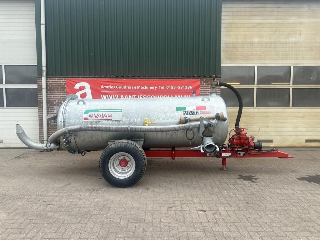 Waterwagen MB32 - Gebruikt 2023 12436 Waterwagen MB32 - Gebruikt 2023 1