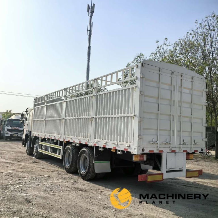 HOWO 371HP 6X4 Tractor Trailers Good Quality Hot Sale 371HP 6X4 Trailers 2024 1 image 3