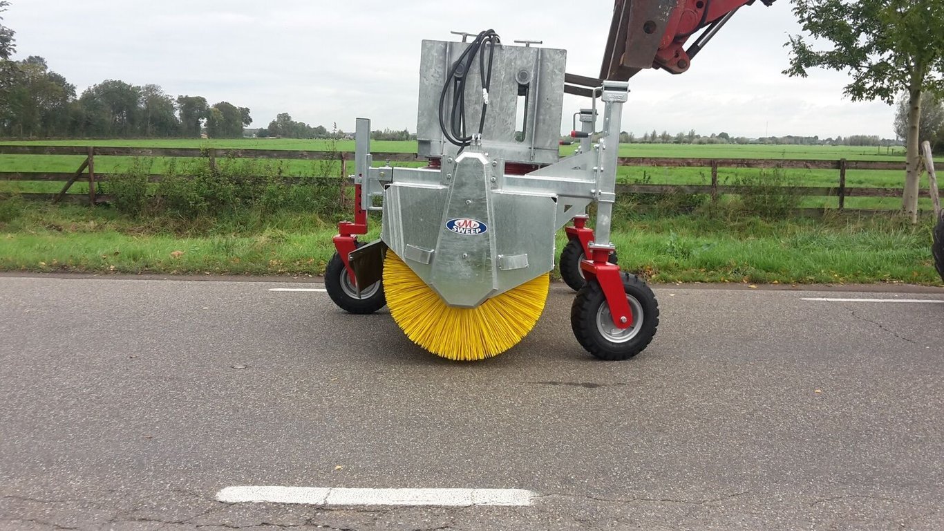 Loonwerkersveegmachine NN0414 Loonwerkersveegmachine 0