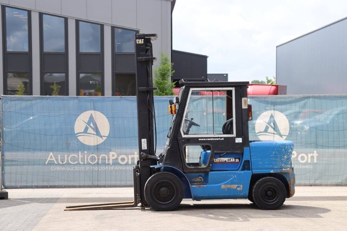 Forklift Caterpillar DP35K Diesel 3500kg 4.5m 2001 2001 DP35K 2001 1 Forklift