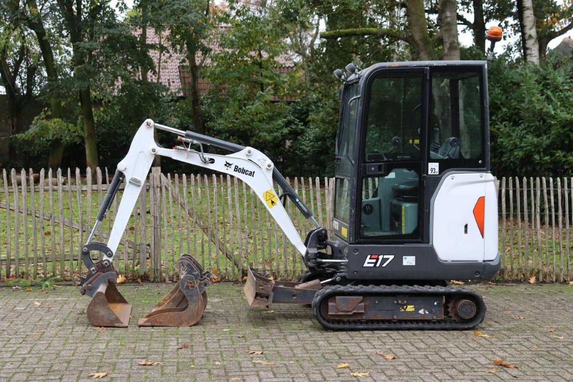 Mini excavator Bobcat E17 Diesel 10.2kW 2021 2021 E17 2021 1