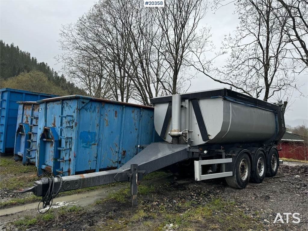 Carnehl asphalt trailer 2006 20358 Carnehl asphalt trailer 2006 1 Dump trailers