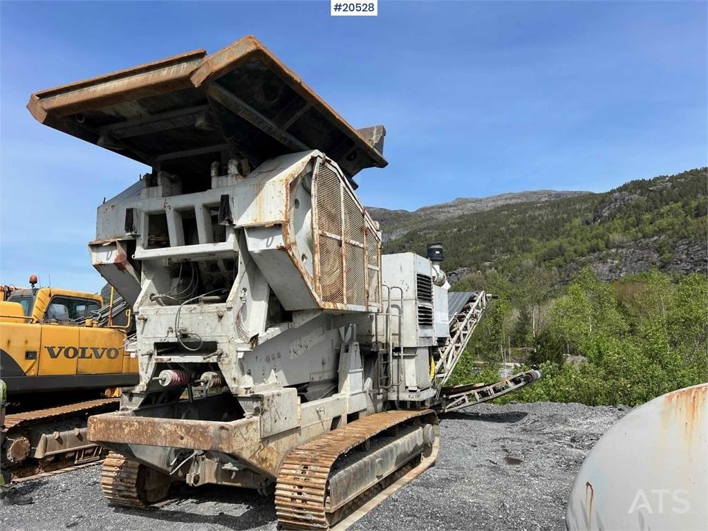 Haahjem ctc 110 crusher w/side conveyor and screen. WATCH 1986 20528 Haahjem ctc 110 crusher w/side conveyor and screen. W...