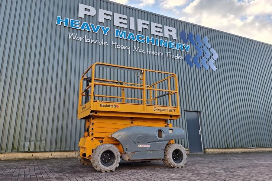 Haulotte Compact 12RTE Electric, 12m Working Height, 450kg 2008 HAULOTTE - Compact 12RTE - 90362 Compact 12RTE Electric, 1...