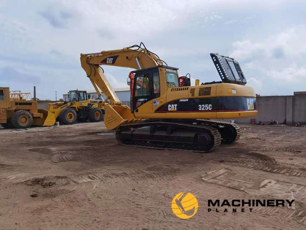 325C Caterpillar Used Crawler Excavator 25tons LOW PRICE 325C 2018 1 Crawler Excavators image 3