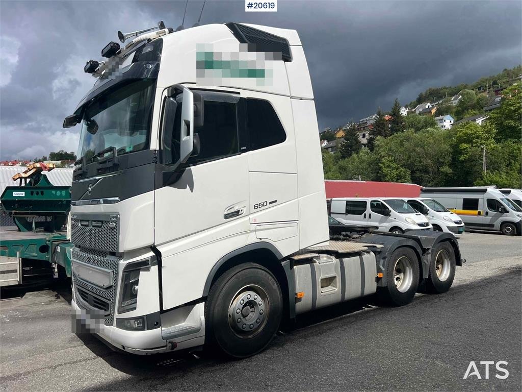 Volvo FH650 6x4 Tractor w/ 2013 HRD 3 axle jumbo trolley 2019 20619 FH650 6x4 Tractor w/ 2013 HRD 3 axle jumbo trolley 201...
