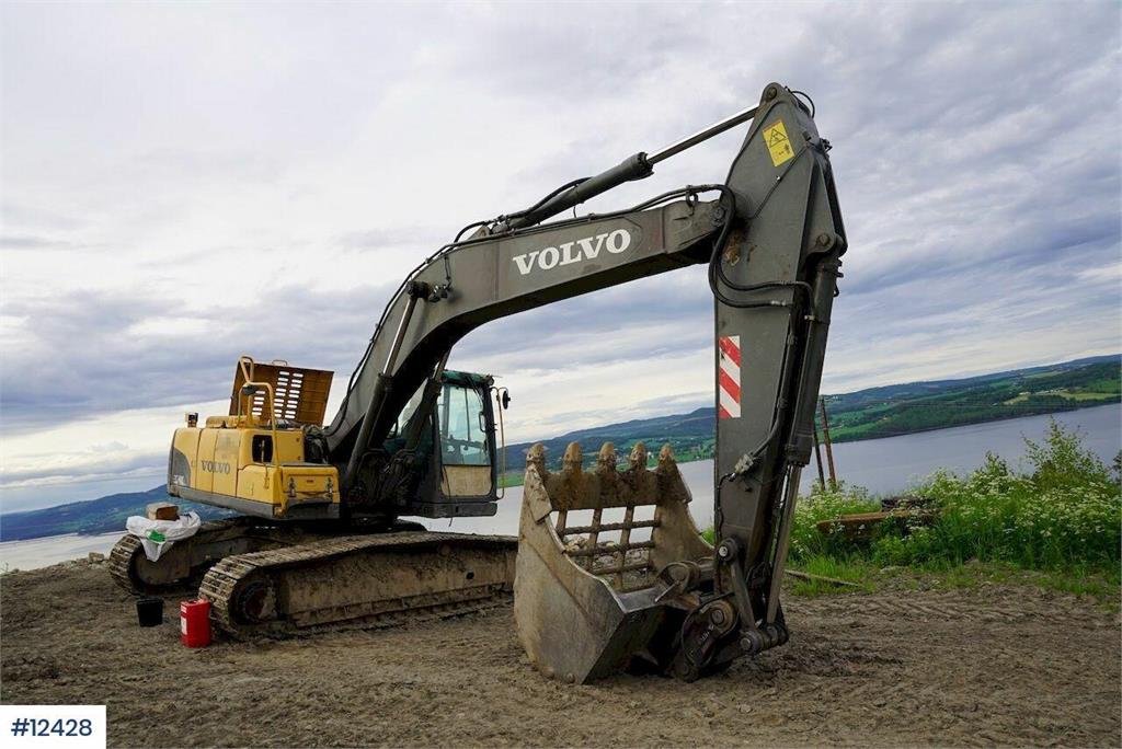 Volvo EC240CL Crawler Excavator with 2 Buckets 2008 12428 EC240CL Crawler Excavator with 2 Buckets 2008 1 Crawler Excavators