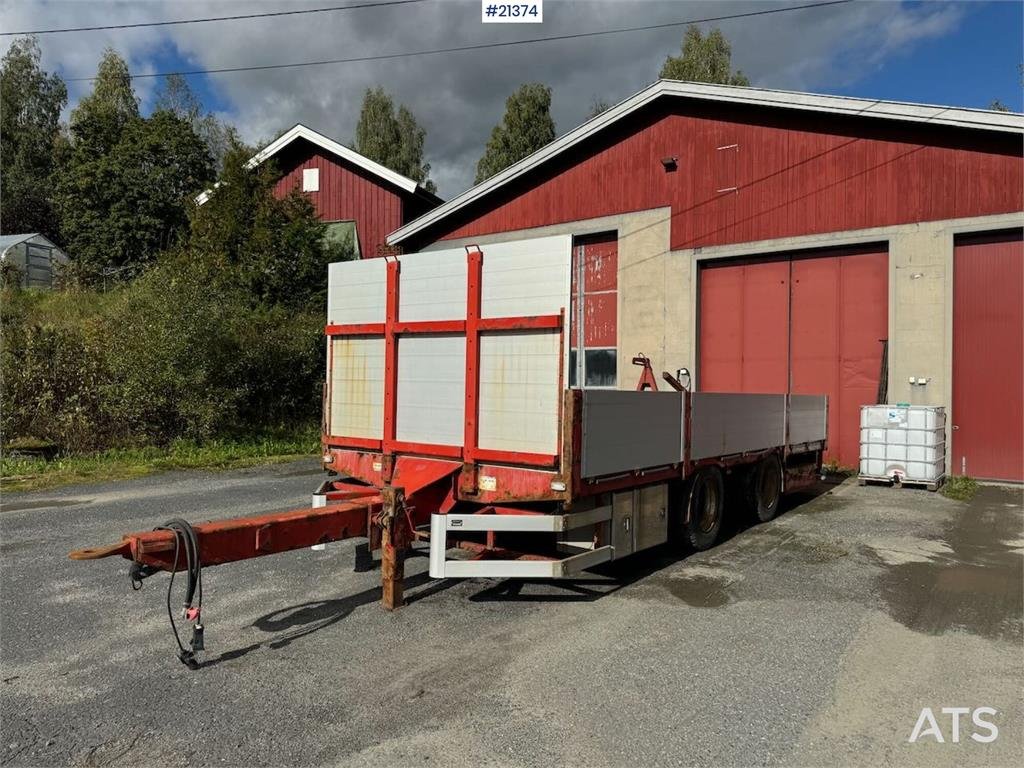 Istrail 2-axle flatbed trailer 2008 21374 Istrail 2-axle flatbed trailer 2008 1 Flatbed open trailers