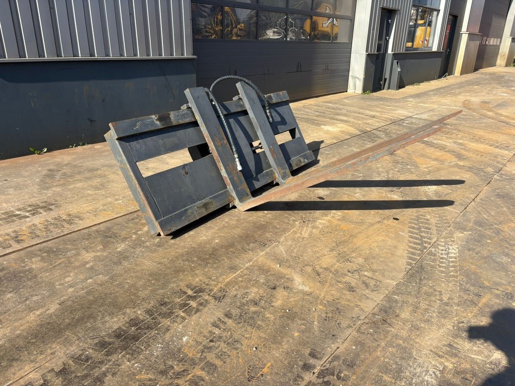 Eurosteel Pallet Frame Hydraulic PFWX-8 9ton 2013 00033669 Eurosteel Pallet Frame Hydraulic PFWX-8 9ton 2013 1 Pallet trucks