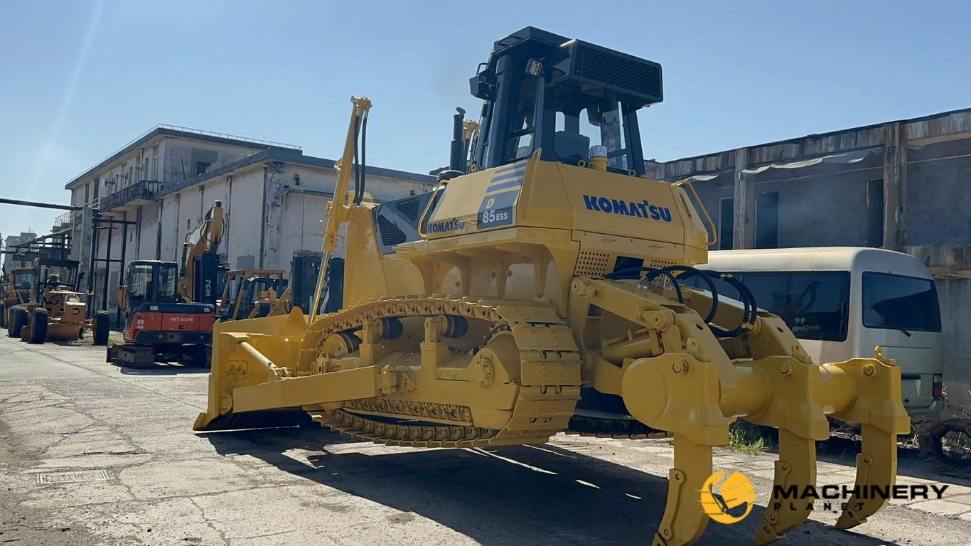 KOMATSU D85ESS Hot sale Good quality D85ESS 2019 1 Dozers