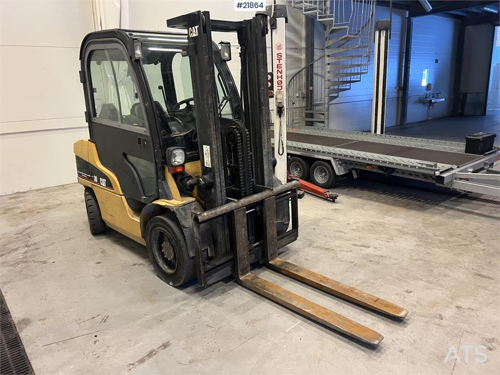 CAT DP30N 2005 21864 DP30N 2005 1 Forklift