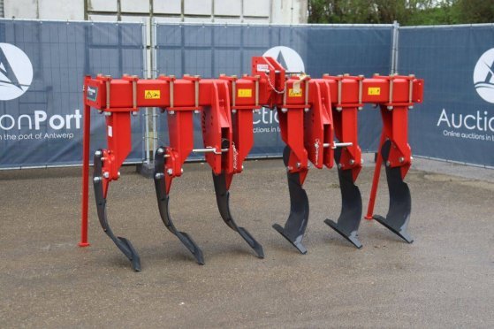 Kverneland CLI 630 Deep Tillage Tractor 2023 New Kverneland CLI630 2023 1