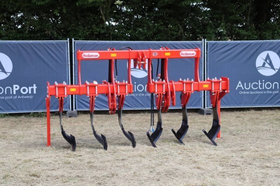 Deep tiller Özduman DPT 6 Subsoiler 2025 New Özduman DPT 6 Subsoiler 2025 1