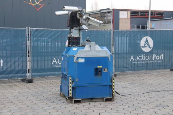 Light mast Hydro Power Cube Diesel 8.5m 1.6kW 2012 CUBE Hydro Power Cube 2012 2