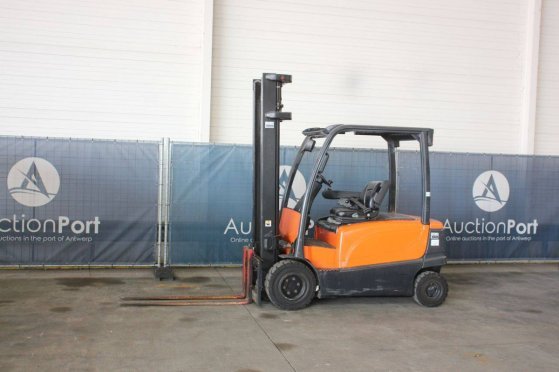 Forklift Hyster J3.0XN-861 Electric 2880kg 4.1m 2010 J3.0XN-861 2010 2 Forklift