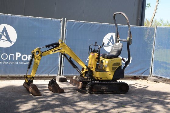 Mini excavator Yanmar SV08-1A(S) Diesel 7.7kW 2016 923 2016 2