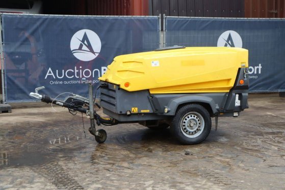 Trailed Compressor Atlas Copco QAX 20 Diesel 16kW 2014 QAX20 2014 2 Compressors