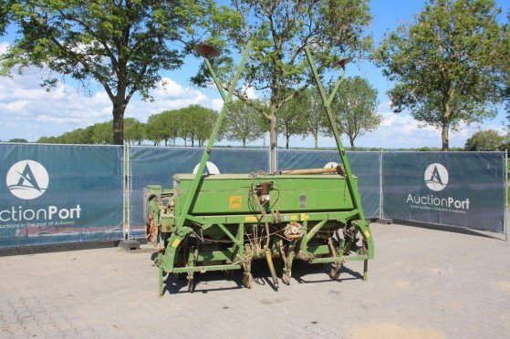 Amazone ED 450-K maize planter with computer, 6-row Amazone ED 450-K 2