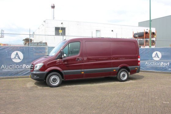 Mercedes-Benz Sprinter 210 CDI Diesel 95hp Van 2016 Sprinter 210 CDI 2016 2 Closed vans