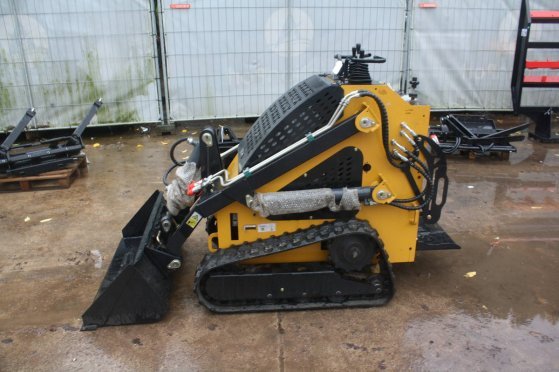 Skid steer loader LH LRT360 Petrol 13hp New LH LRT360 1