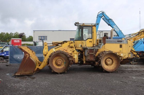 Komatsu WF450-3D Diesel Wheel Loader 194kW 2003 WF450-3D 2003 2 Wheel Loaders