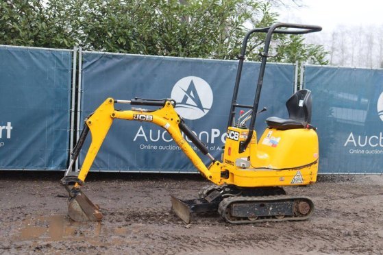 JCB Diesel Mini Excavator 2