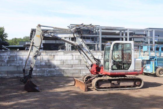 Crawler excavator Takeuchi TB175 Diesel 43.5kW 2003 TB175 2003 2 Crawler Excavators