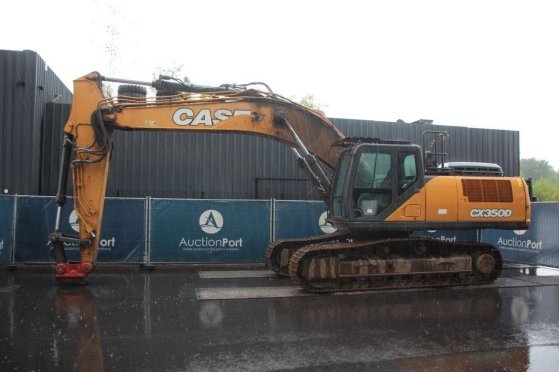 Crawler excavator Case CX350D Diesel 210kW 2018 CX350D 2018 2 Crawler Excavators