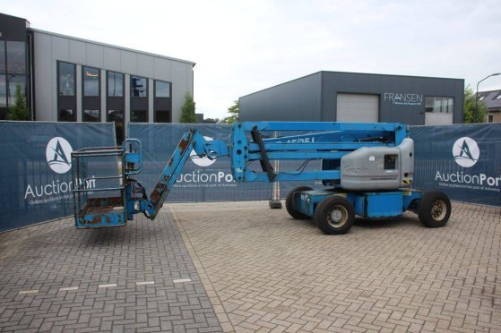 Genie Z45/25j DC Electric Articulated Boom Lift 227kg 16m 2007 Z45/25j 2007 2
