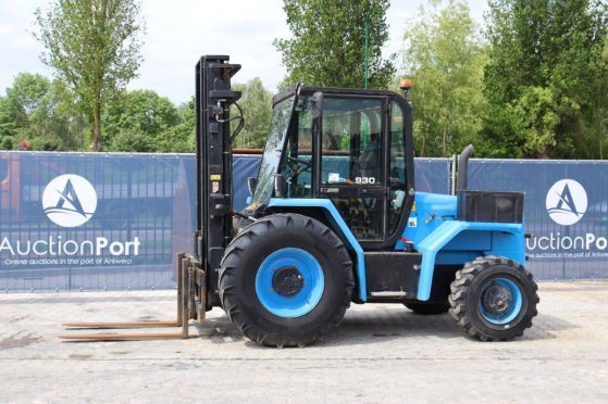 Rough-Terrain Forklift JCB 930 Diesel 3000kg 5.5m 2018 930 2018 2 Rough Terrain Forklift