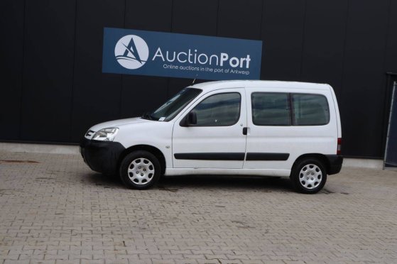 Peugeot Partner Diesel 74hp Van 2007 (Margin) Peugeot Partner 2007 2 Small Vans