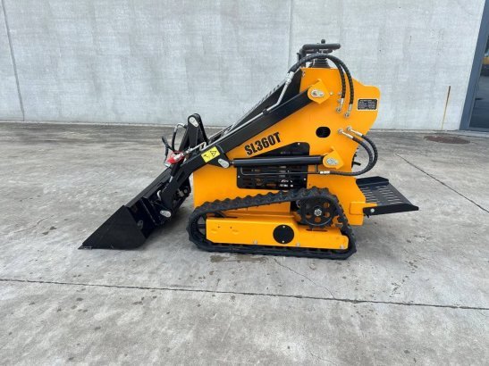 Mini Tracked Skid Steer Loader SDLOOL 360T 2026 New SDLOOL 360T 2026 1