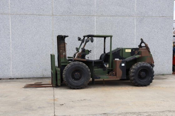 Forklift Case MHE270 Diesel 1800kg 7.3m 1996 MHE270 1996 2 Forklift
