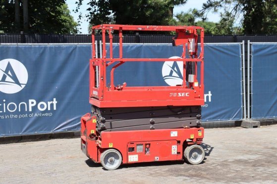 Manitou 78 SEC-2 Electric Scissor Lift 227kg 7.8m 2017 78 SEC-2 2017 2 Scissor Lifts