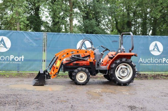Kubota GL-23 Diesel Mini Tractor 23 hp with front loader GL-23 2