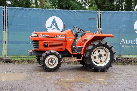 Mini tractor Kubota Sunshine L1-215 Diesel 21hp Sunshine L1-215 2