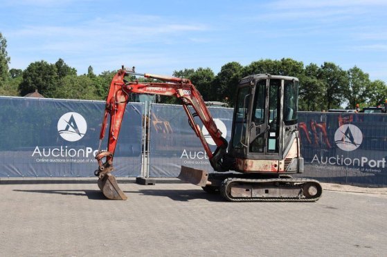 Crawler excavator Hitachi ZX30U-2 Diesel 22.3kW 2005 ZX30U-2 2005 2 Crawler Excavators