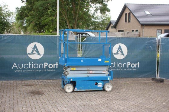 Skyjack SJ III Scissor Lift 3219 Electric 227kg 7.8m 2015 Skyjack SJ III 3219 2015 2 Scissor Lifts