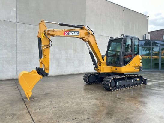Midi excavator XCMG XE55DA Diesel 2022 XE55DA 2022 2 Crawler Excavators