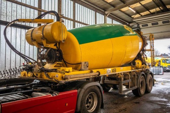 DE BUF BETON MIXER/MALAXEUR/MISCHER 12M3 De Buf BETON MIXER/MALAXEUR/MISCHER 12M3 2016 2