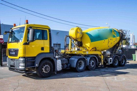 MOL MOL-BETON MIXER/MALAXEUR/MISCHER 10M3 MOL MOL-BETON MIXER/MALAXEUR/MISCHER 10M3 2013 2