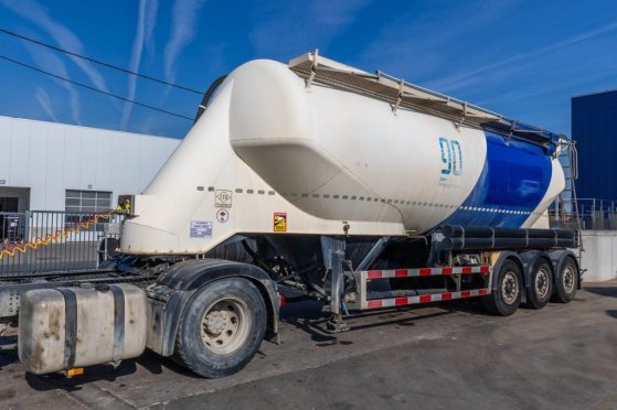 FELDBINDER EUT 40.3- 40.000 L CEMENT/CIMENT/ZEMENT Feldbinder EUT 40.3- 40.000 L CEMENT/CIMENT/ZEMENT 2012 2 Tanker semi t...