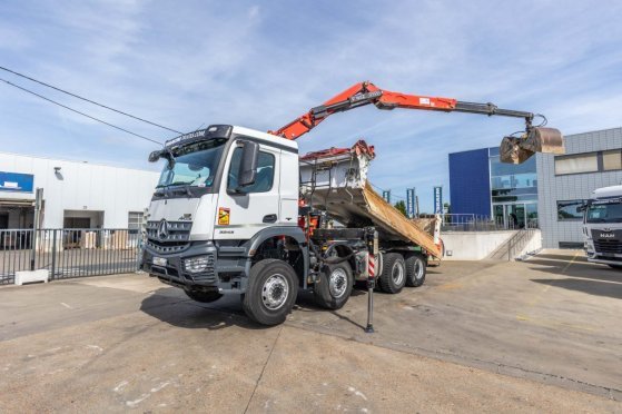 MERCEDES ACROCS 3243 BB+BIBENNE+ BAE HYDR+FASSI 16T/m+2EXT ACROCS 3243 BB+BIBENNE+ BAE HYDR+FASSI 16T/m+2EXT 2017 2 Tipper...
