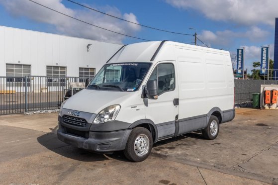 IVECO DAILY 35S17-3.0D DAILY 35S17-3.0D 2011 2