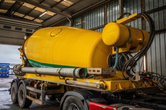DE BUF BETON MIXER/MALAXEUR/MISCHER 12M3 De Buf BETON MIXER/MALAXEUR/MISCHER 12M3 2016 2