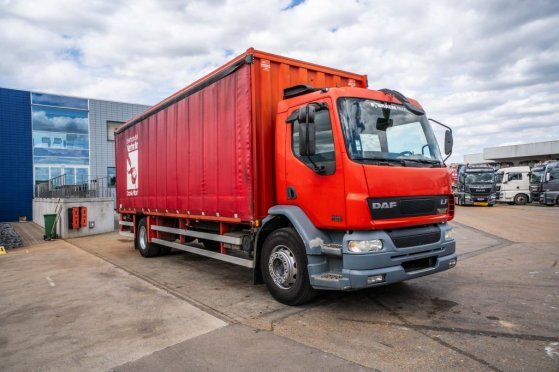 DAF LF 55.180 +DHOLLANDIA 2.5T. LF 55.180 +DHOLLANDIA 2.5T. 2005 2