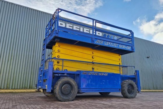 JLG 245-25 Diesel, 4x4 Drive, 26m Working Height, 750k 245-25 Diesel, 4x4 Drive, 26m Working Height, 750k 2008 2 Scissor L...