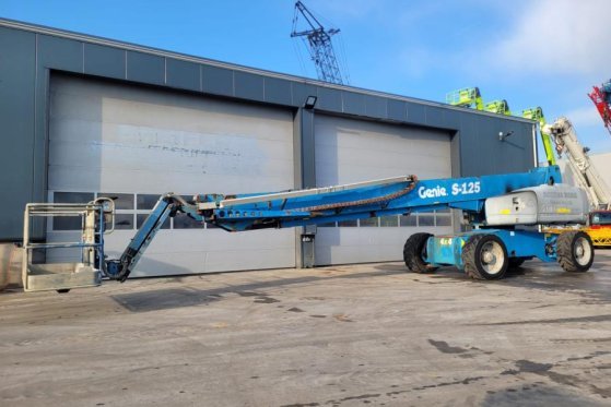 Genie S125 As-Is, Diesel, 4x4x4 Drive, 40.1m Working Hei S125 As-Is, Diesel, 4x4x4 Drive, 40.1m Working Hei 2012 2