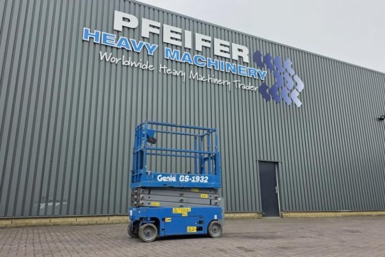 Genie GS1932 Electric, Working Height 7.8 m, 227kg Capac 4842 2013 2 Scissor Lifts