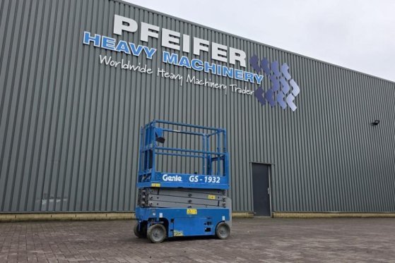 Genie GS1932 Electric, Working Height 7.8 m, 227kg Capac 4842 2013 2 Scissor Lifts